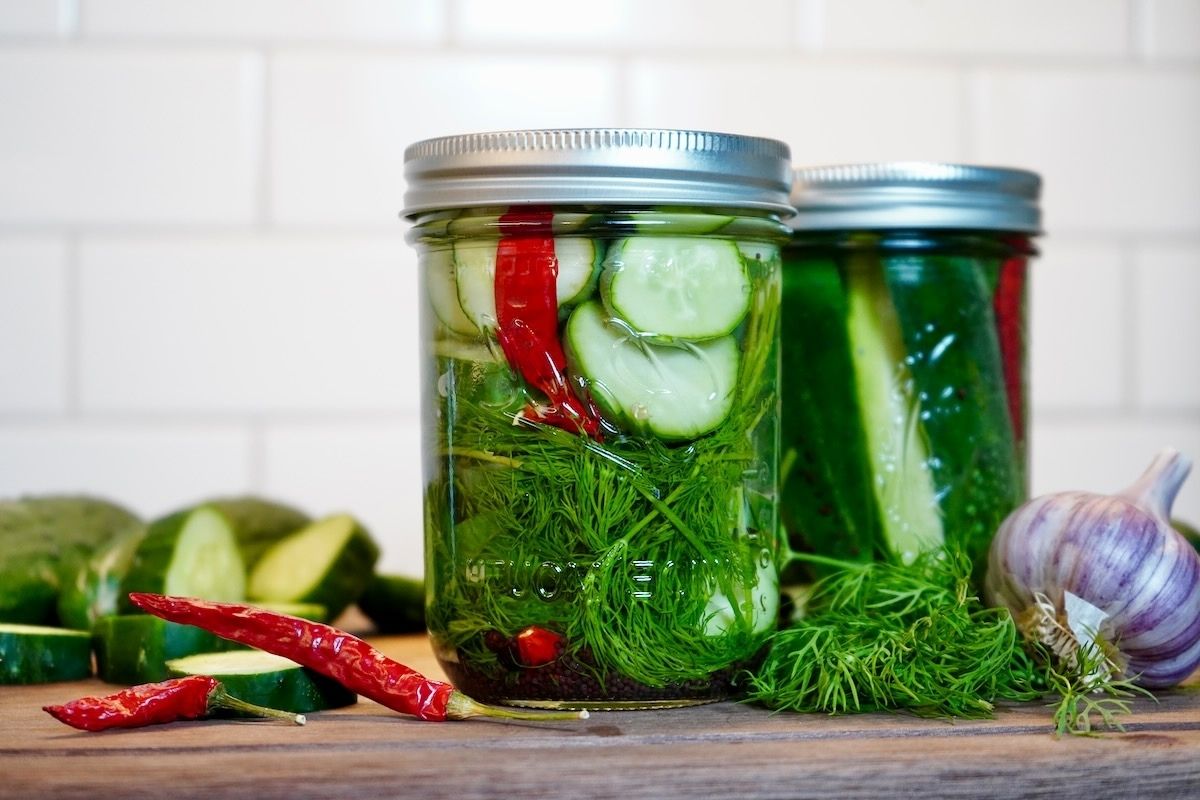 spicy-refrigerator-dill-pickles-recipe