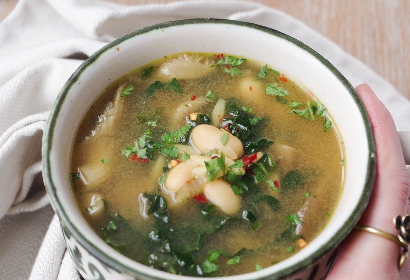 vegan-mushroom-and-kale-soup-recipe